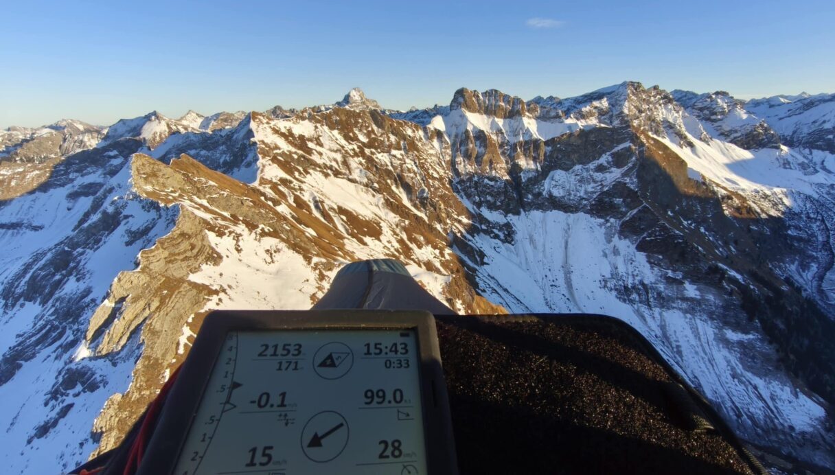 schneck-dezember-2025-gleitschirm-alpina5